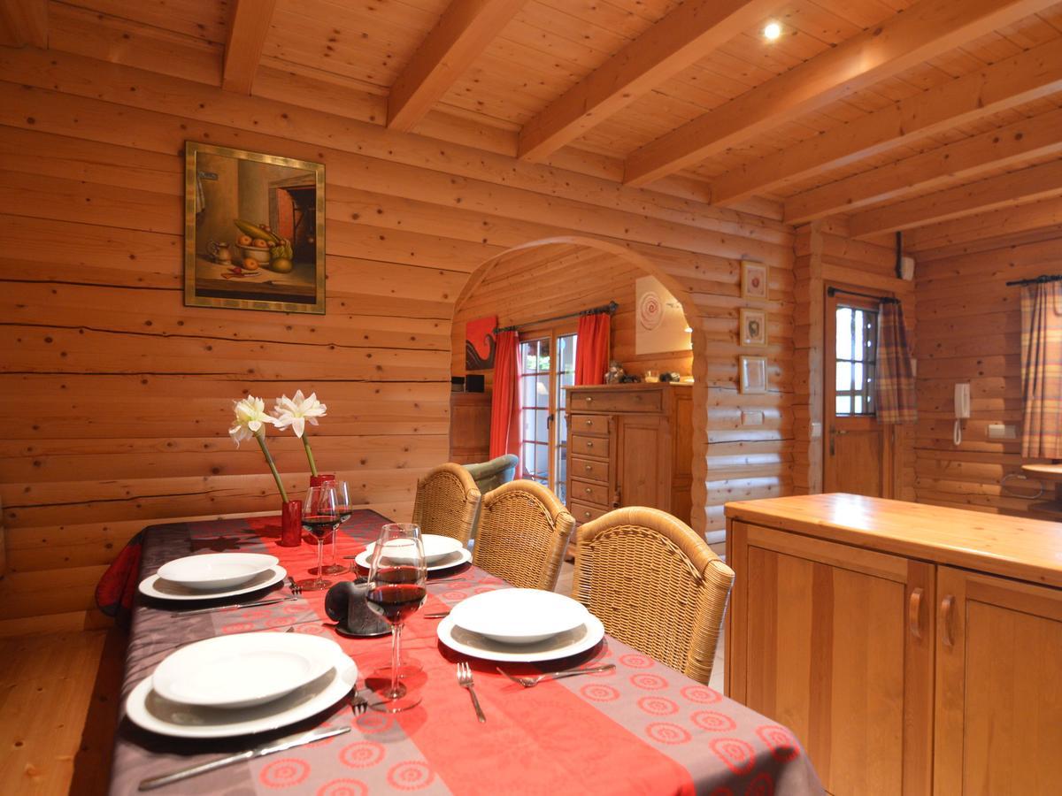 Charming Chalet With Private Garden In Stavelot Hockai Exteriör bild