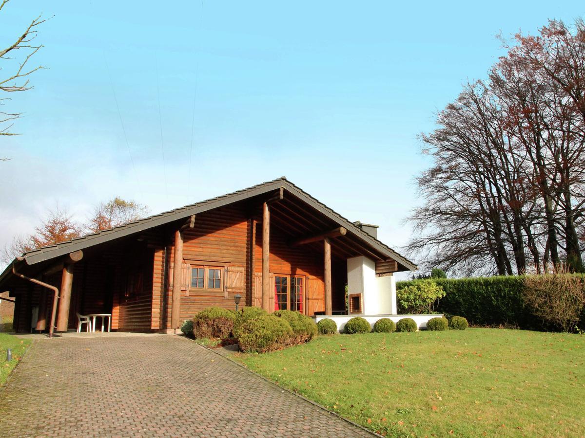 Charming Chalet With Private Garden In Stavelot Hockai Exteriör bild